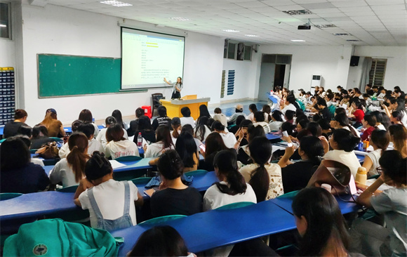 扬帆启航正当时｜教育学院开展2026届毕业生岗位实习动员大会