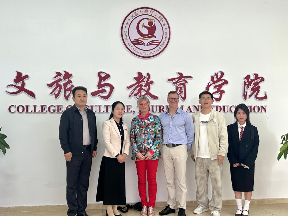 以交流促合作 以美育通中外——芬兰人文应用科学大学一行莅临我院交流