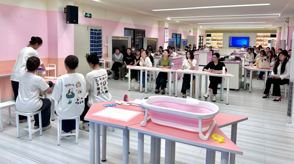 文旅与教育学院2026年“职业教育活动周”暨“劳动教育活动周”系列活动——健康养老与婴幼儿托育赛道选拔   