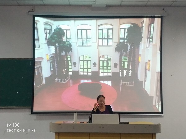 教育学院举行“《指南》背景下的幼儿园环境创设“的专题讲座