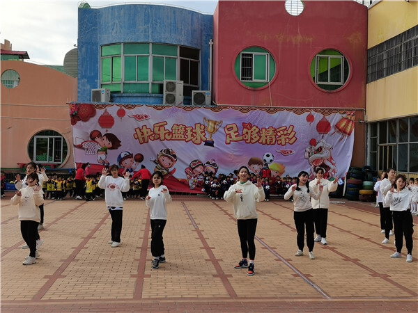 我院学前教育专业学生代表前往幼儿园开展社会服务