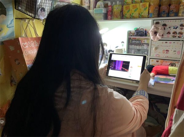 教育学院组织全体师生收看“‘泉’民开讲”专场宣讲