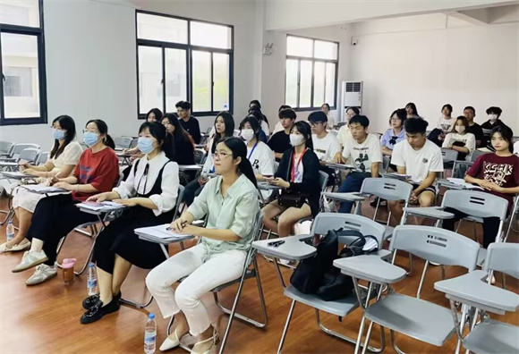 教育学院职教周系列活动比赛——英语口语