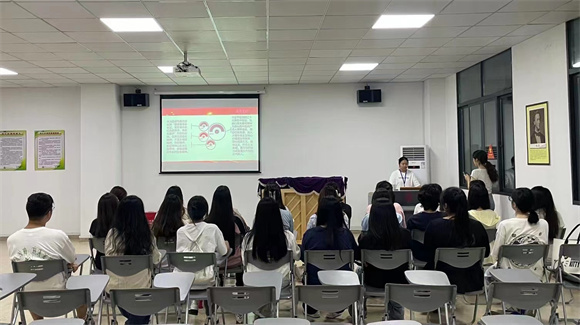 主题教育｜教育学院举办“青马学员说”宣讲活动