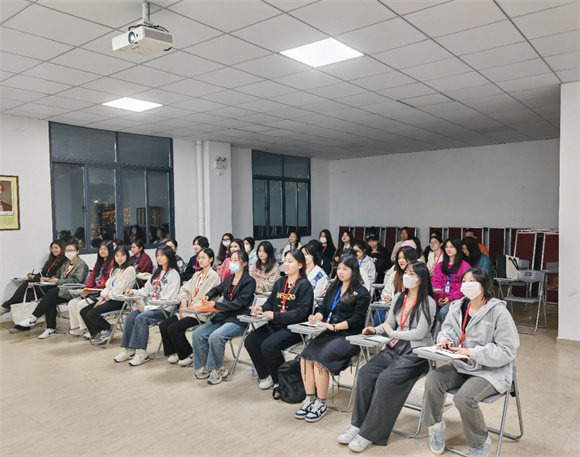 团员和青年主题教育 | 教育学院团总支·学生会召开全体学生干部培训会